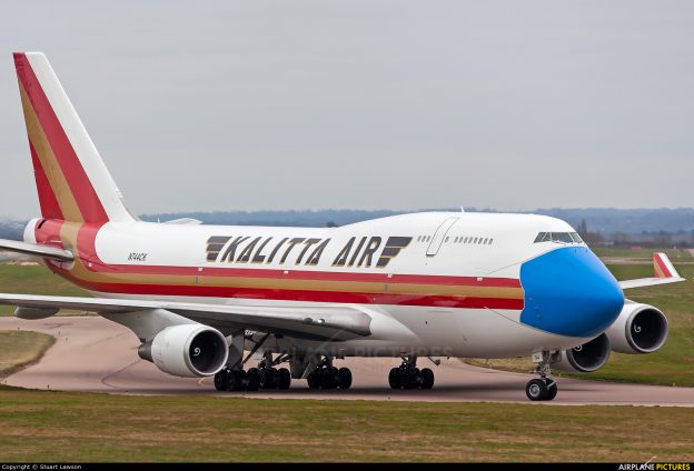 Kalitta Air 747 stupid mask paint job